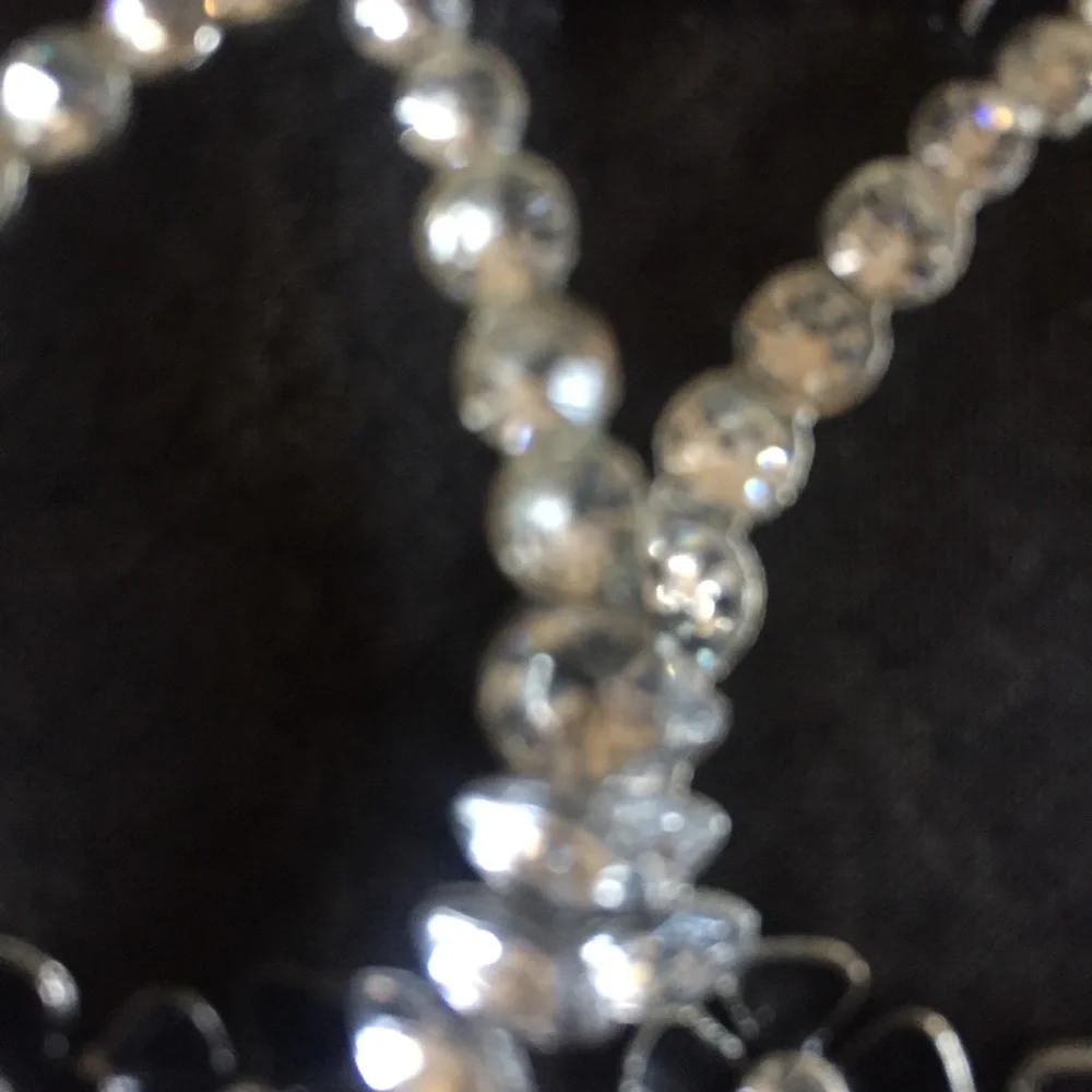 Silver with black flowers earrings - Picture 4 of 7